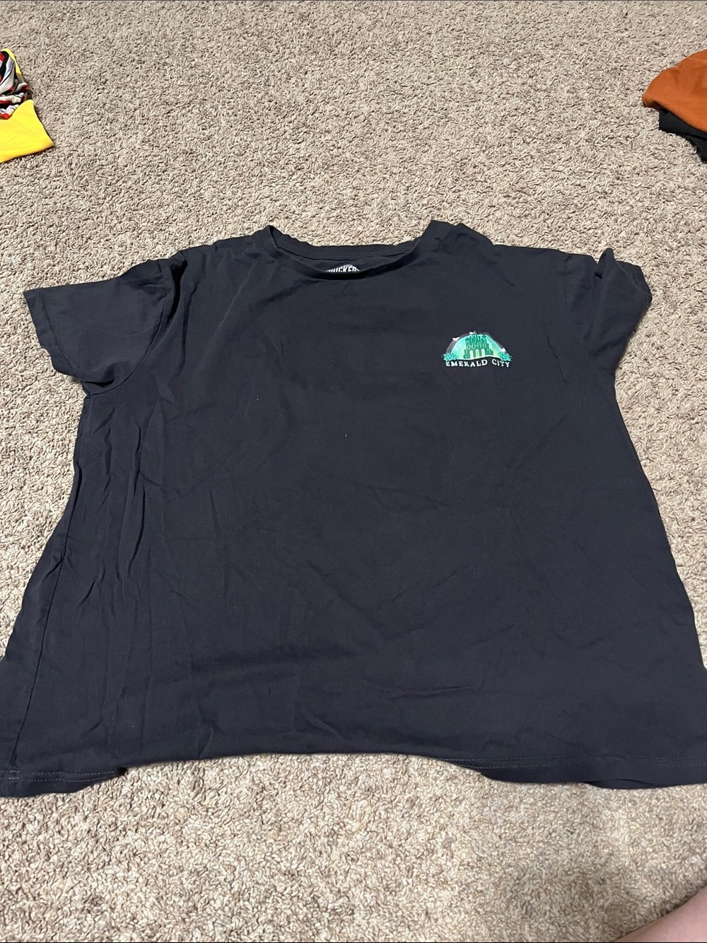 Emerald City Graphic  Short Sleeve Tee - Black
